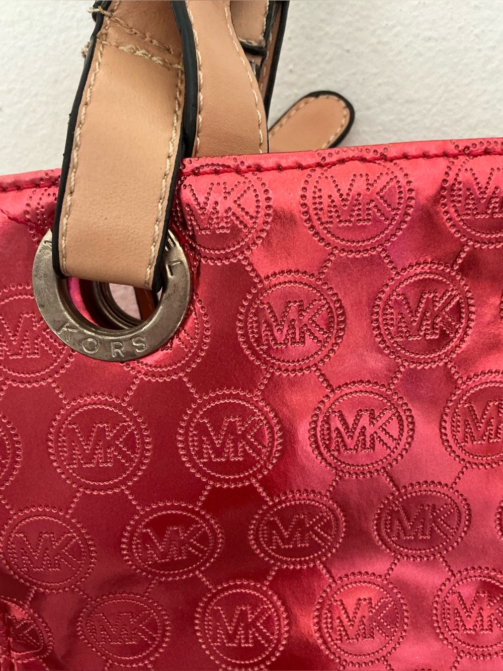 Michael Kors Jet Set Tote Coral Red Metallic MK Logo Large Shoulder Bag - Picture 5 of 12